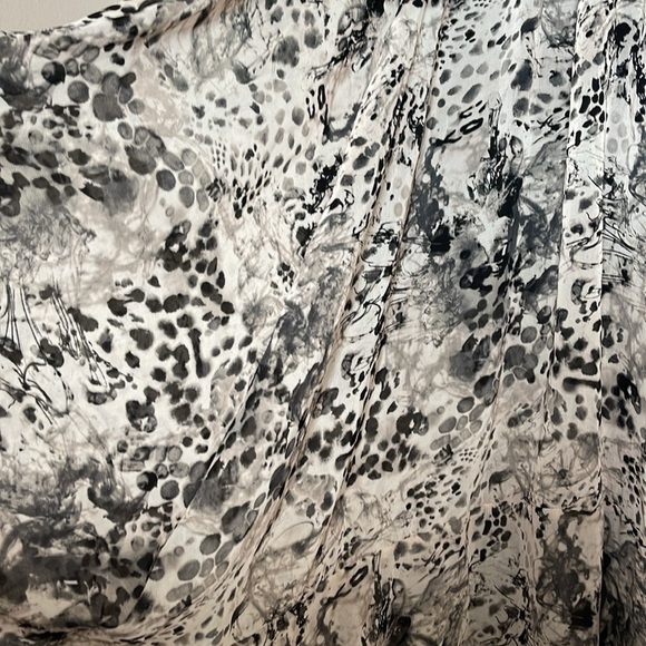 Religion Sheer Praise Skirt - Picture 6 of 6